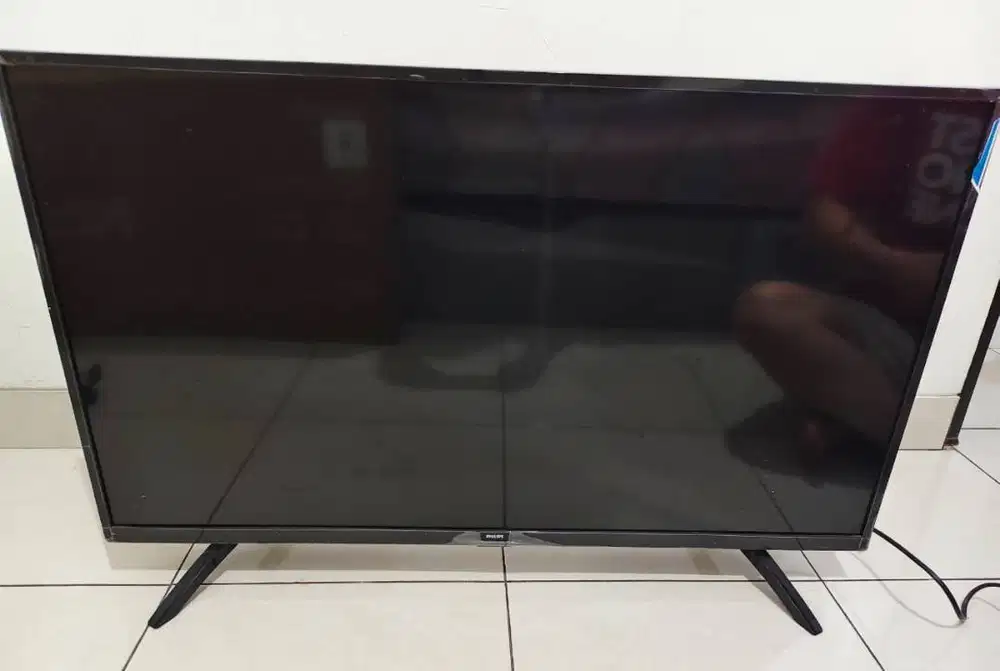 Philips LED TV 40 Inch ( 40PFT5063S/70)– LCD Rusak, Mesin Normal