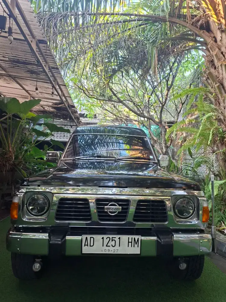Nissan Patrol ex KTT 1992 Diesel super antik langka