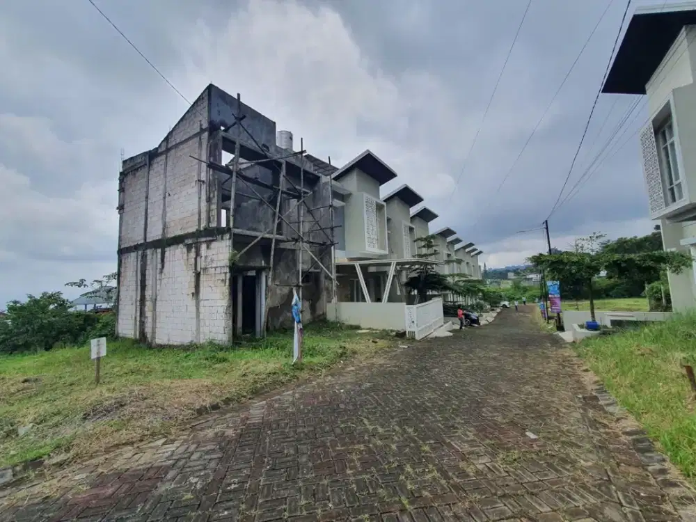 Villa Dijual Lokasi Strategis | Dekat Wisata & Pusat Kota Batu