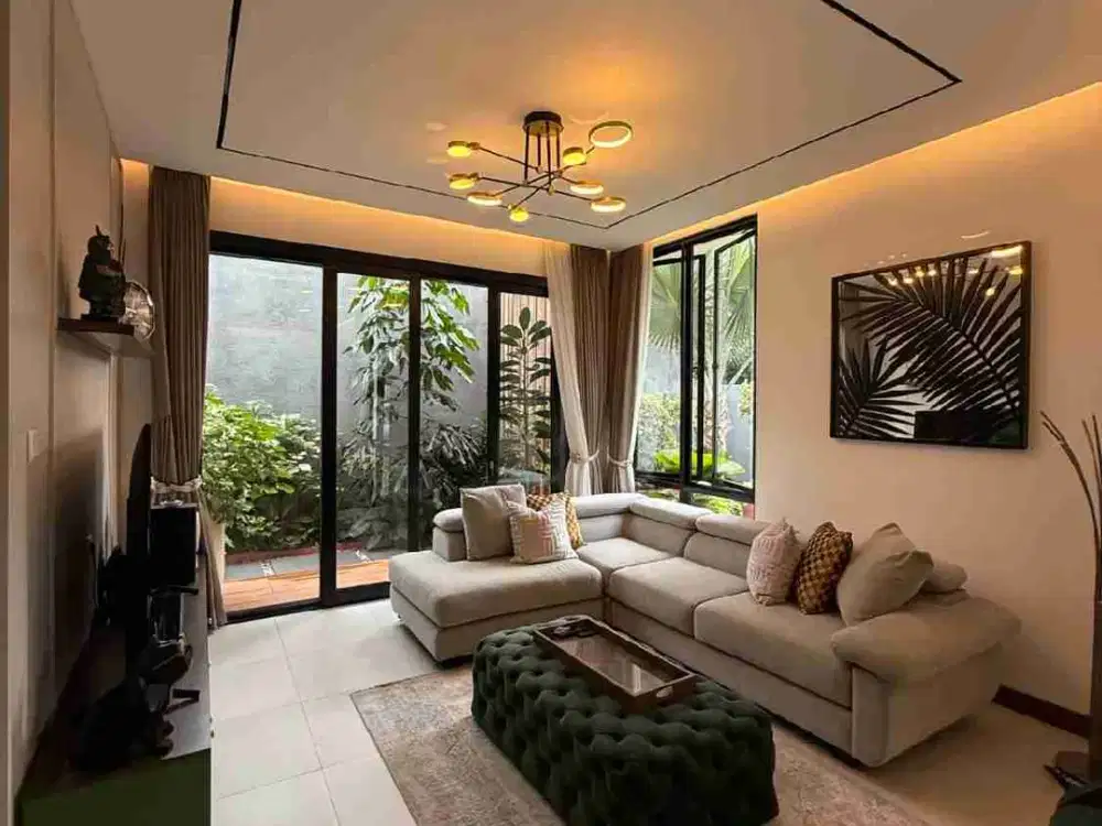RUMAH CANTIK DALAM KOMPLEK DI PERMATA HIJAU JAKARTA SELATAN