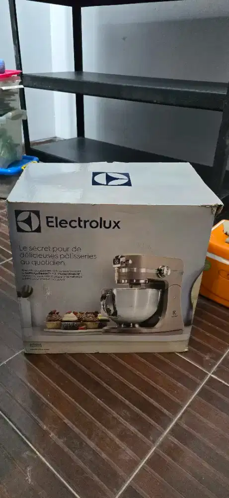 Mixer electrolux EKM-5570