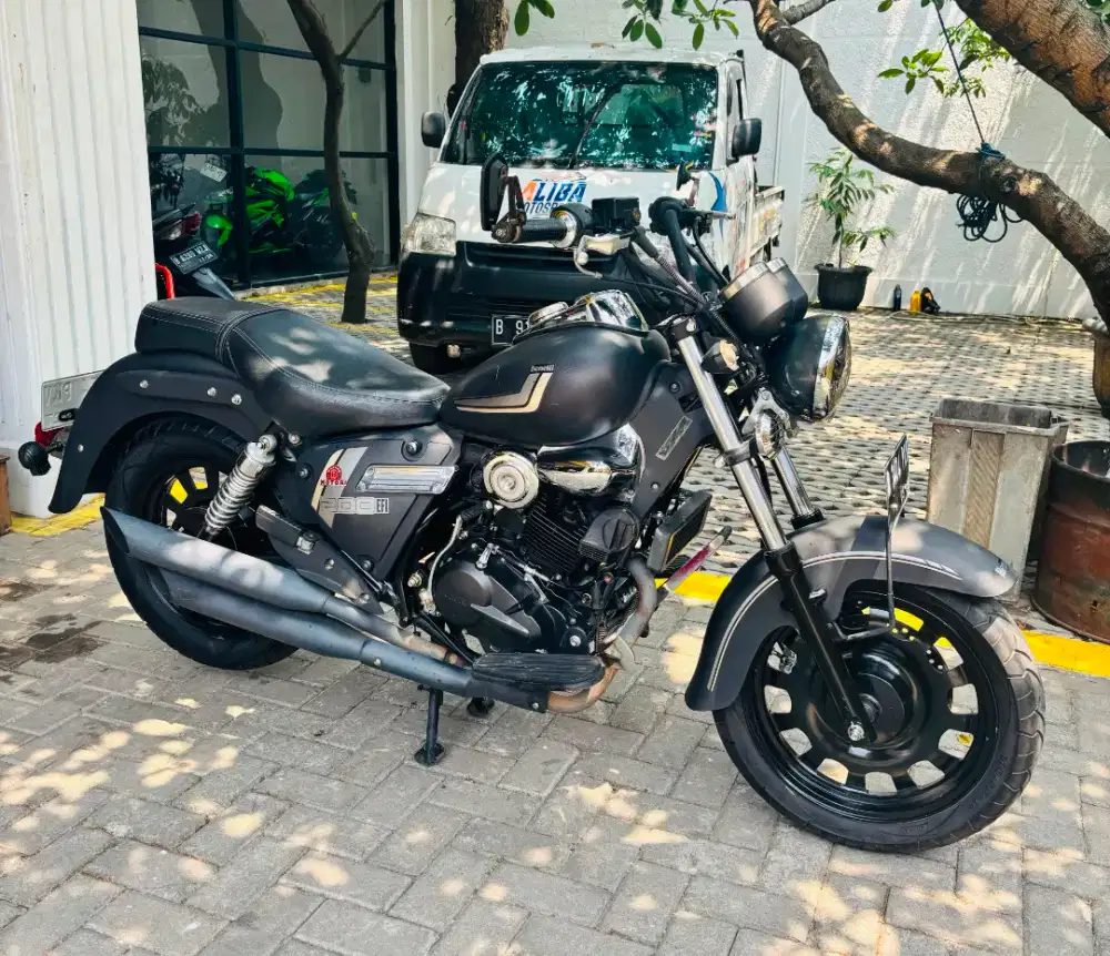 Benelli motobi 200 efi