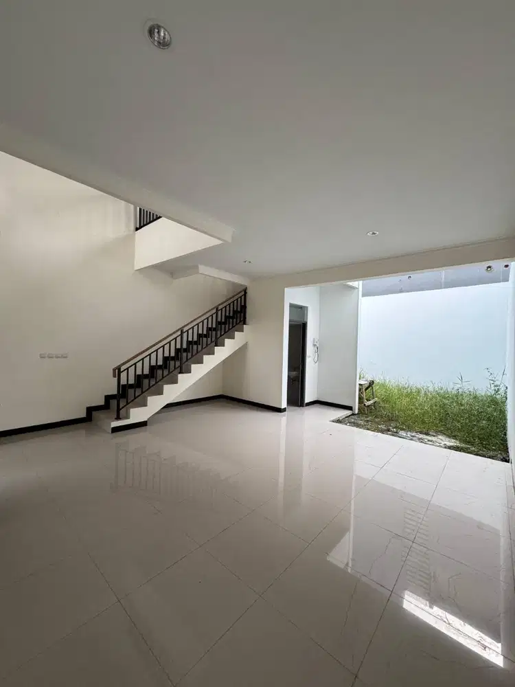 Dijual Rumah Baru 2 Lantai di Taman Kopo Indah TKI 5