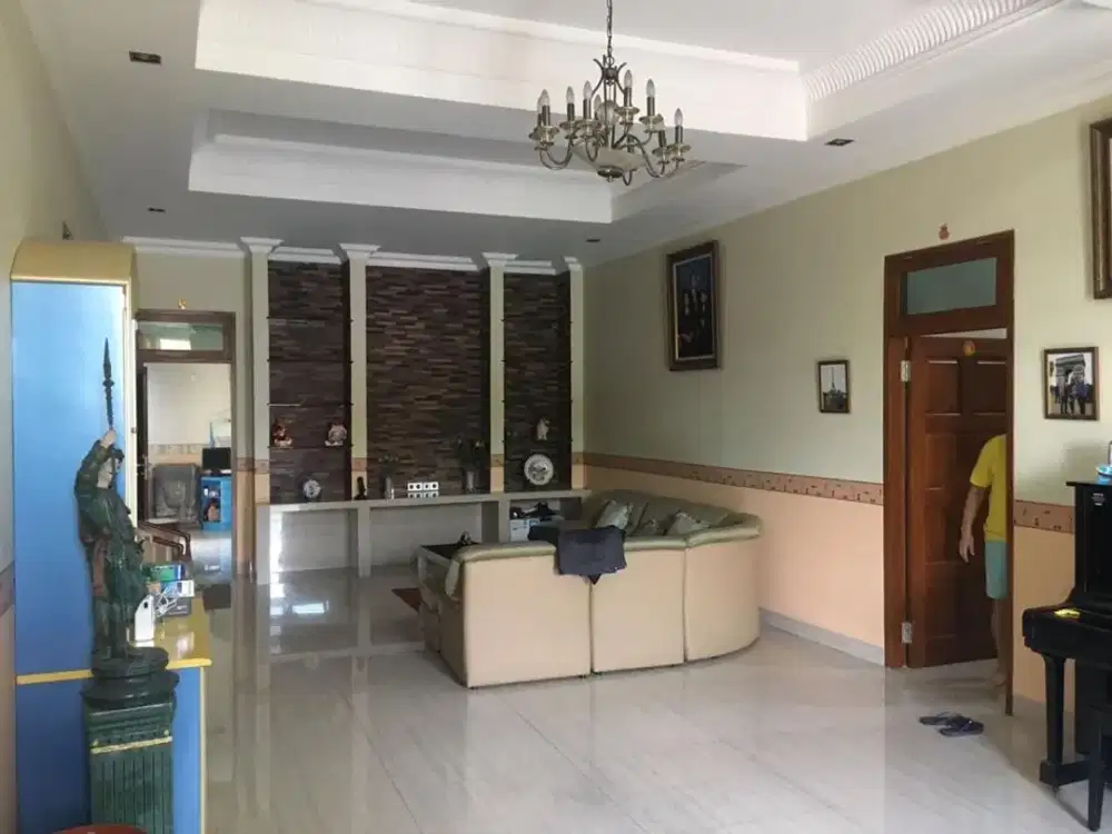 Dijual Rumah dan Tanah di Sentul Bogor