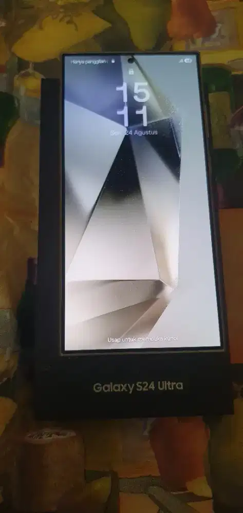 samsung galaxy S24ultra RAM 12/256GB