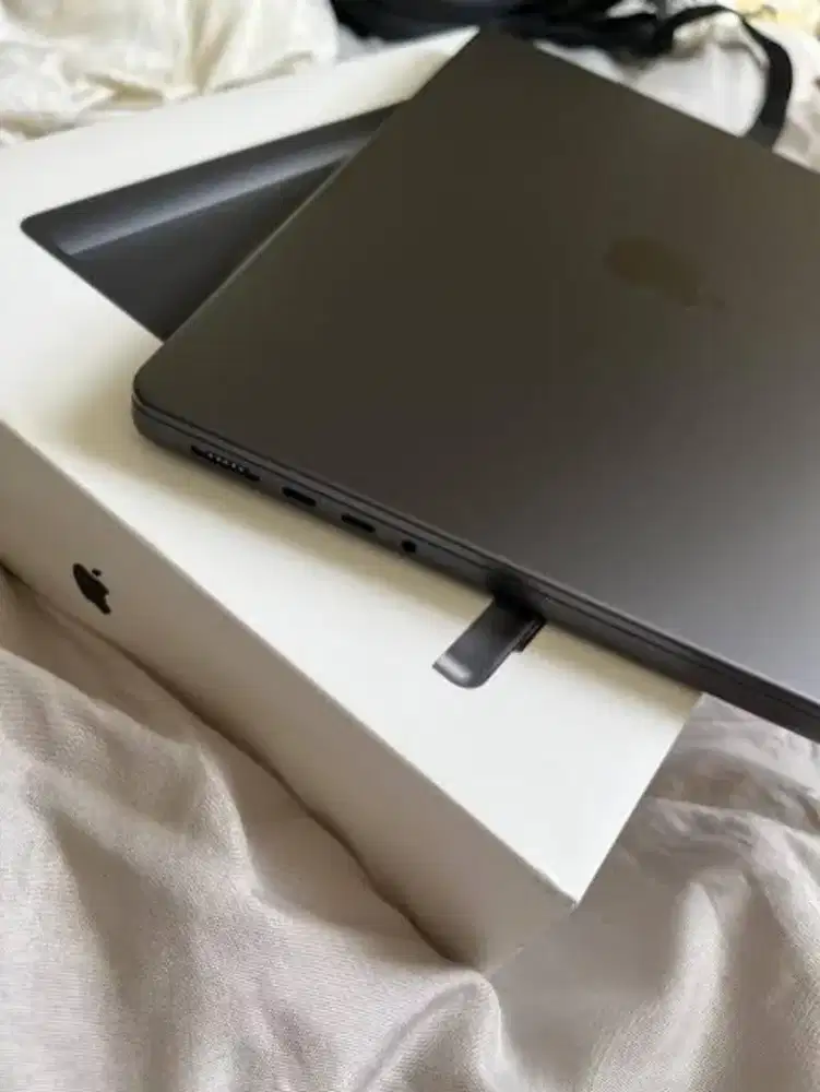 MACBOOK PRO M4 16/ 1 TB IBOX CC 21AN