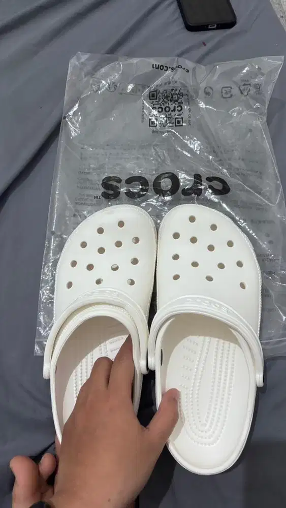 CROCS CLASSIC WHITE M7 W9