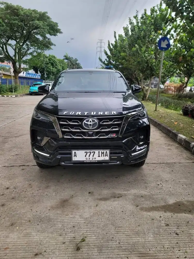 FORTUNER GR SPROT 2,8