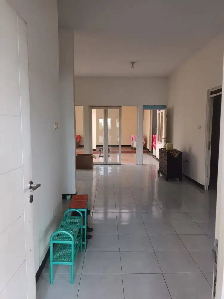 Dijual Rumah Siap Huni di Taman Holis Indah 2