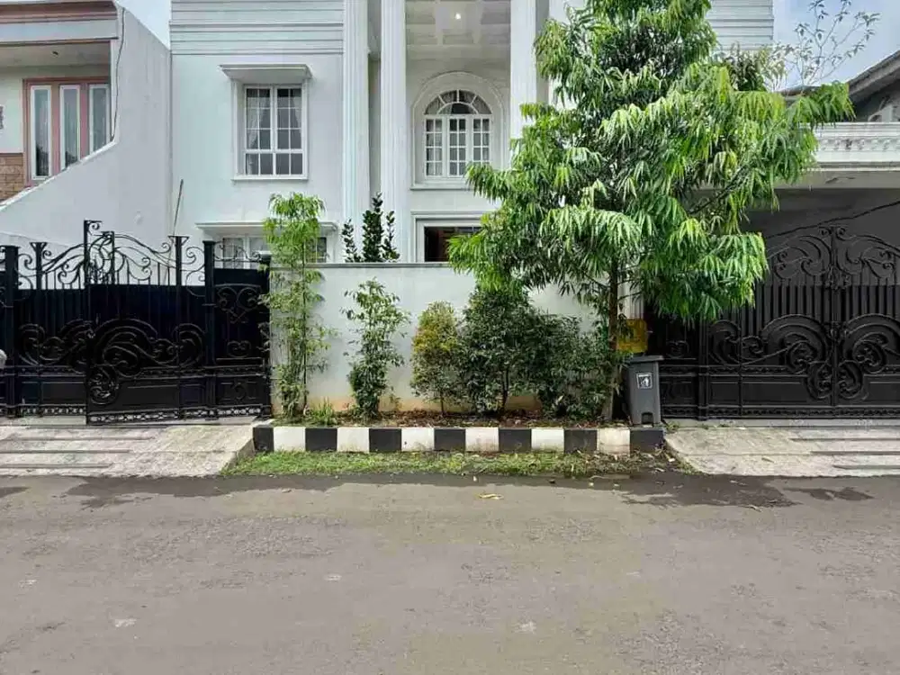 RUMAH CANTIK DALAM KOMPLEK PERMATA HIJAU JAKARTA SELATAN