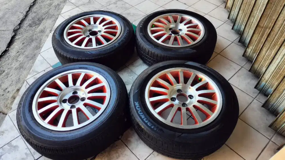 Velg R15 lubang 4 + Ban