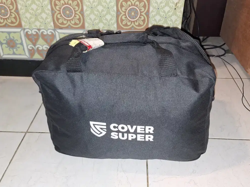 Cover mobil Toyota Innova Reborn merk Cover Super