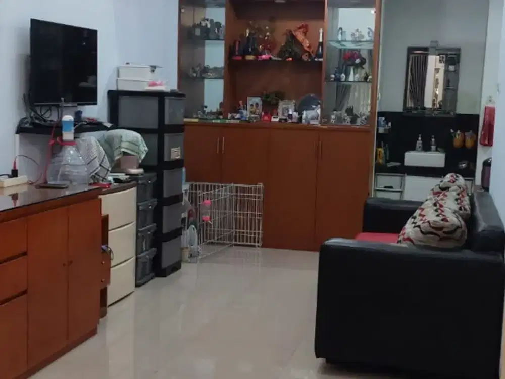 DIJUAL RUMAH BAGUS FULL RENOVASI HADAP TENGGARA LOKASI BAGUS DI CITRA GARDEN 5