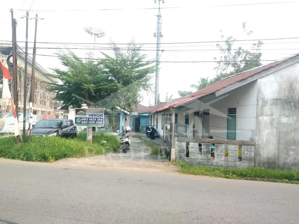 Jual Cepat Rumah Bonus Tanah Luas Jalan Utama Tengah Kota