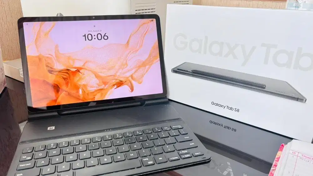 Samsung Galaxy Tab S8 5G 8/128GB SEIN Cellular + Keyboard