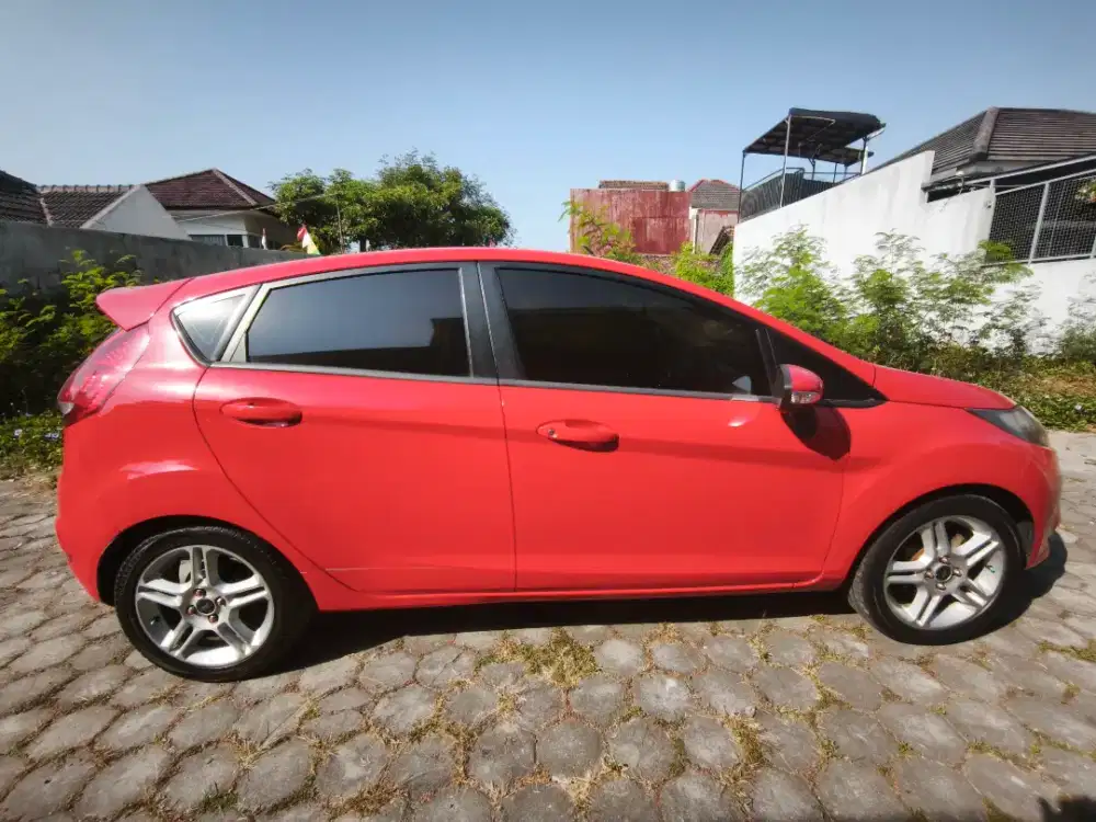 Ford Fiesta 1.6 AT-S - 2011