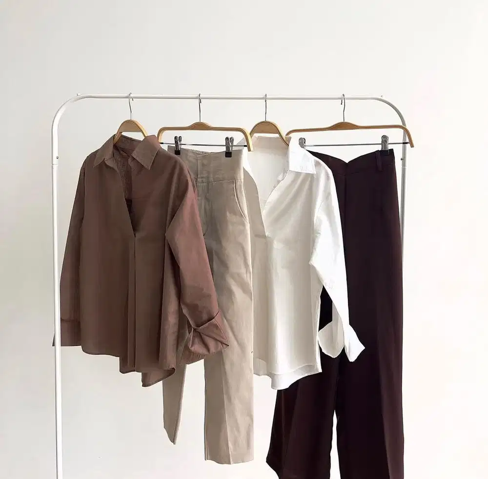 DICARI ADMIN  HOST LIVE  BAJU KEMEJA WANITA (NON HIJAB)