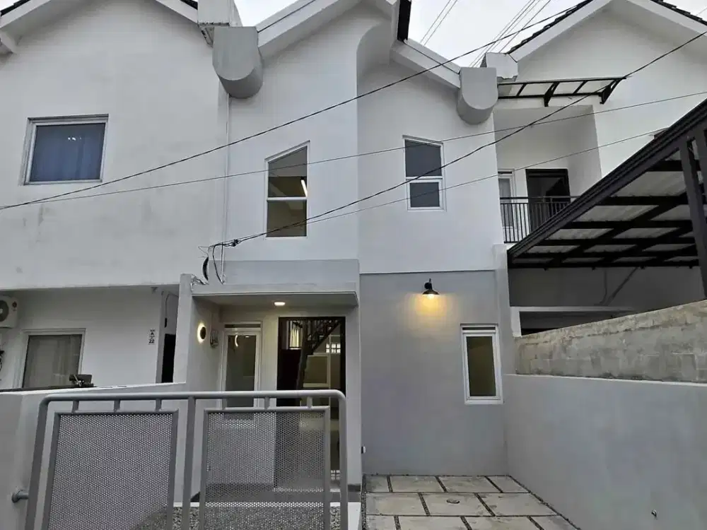 Dijual Murah Rumah Siap Huni Nyaman Terawat Lokasi di Mustika Ciwastra Bandung