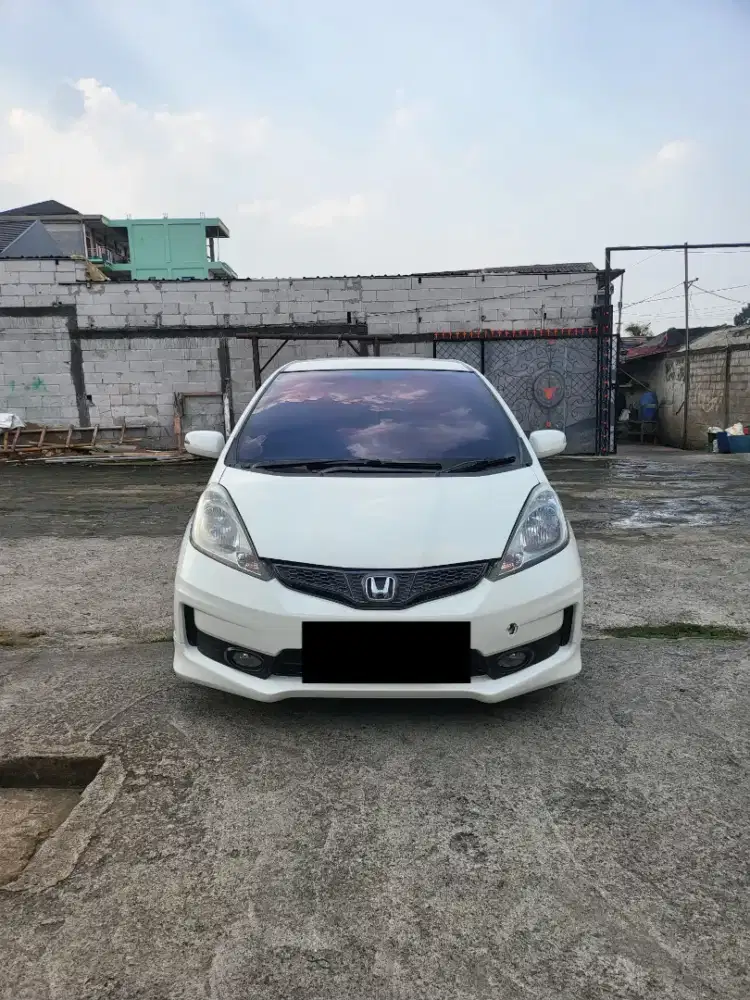 Honda Jazz RS 1.5 AT