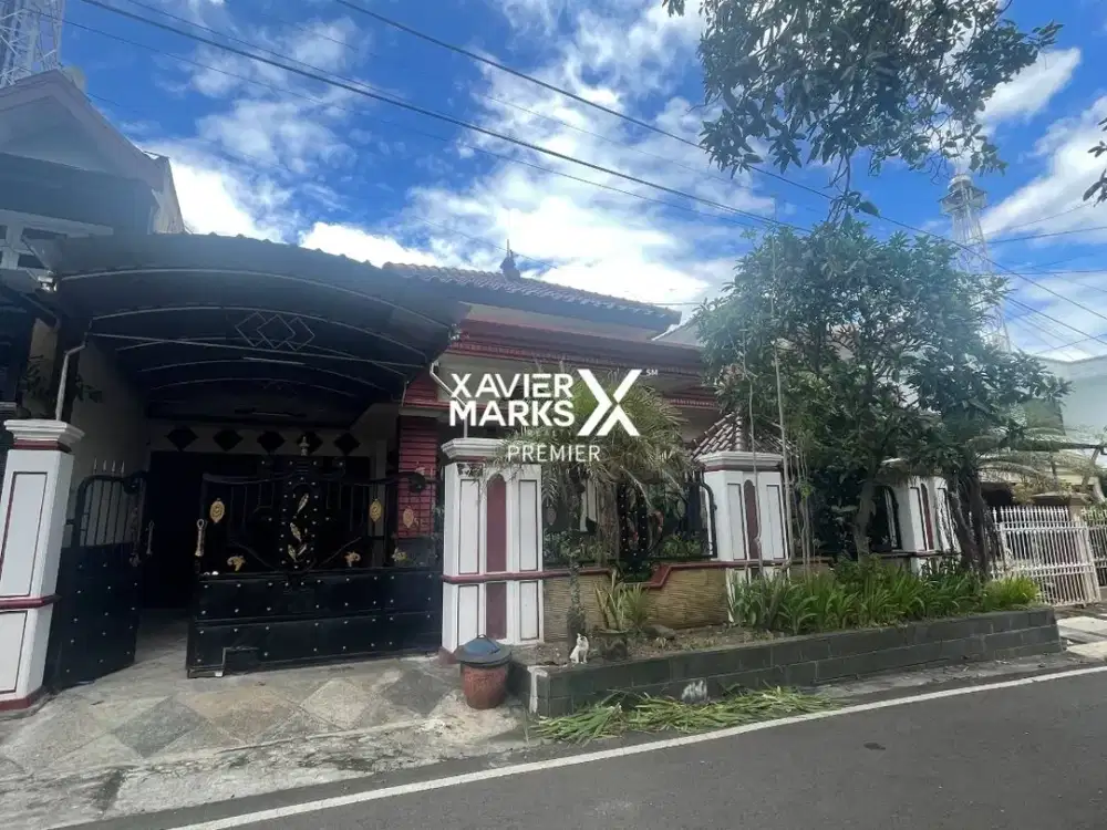 DIJUAL Rumah Terawat Tengah Kota Ada Gazebo Siap Huni Lingkungan Aman Lokasi Strategis Sebagai Jalur Penghubung Dekat Kampus dan Mall di Tlogomas