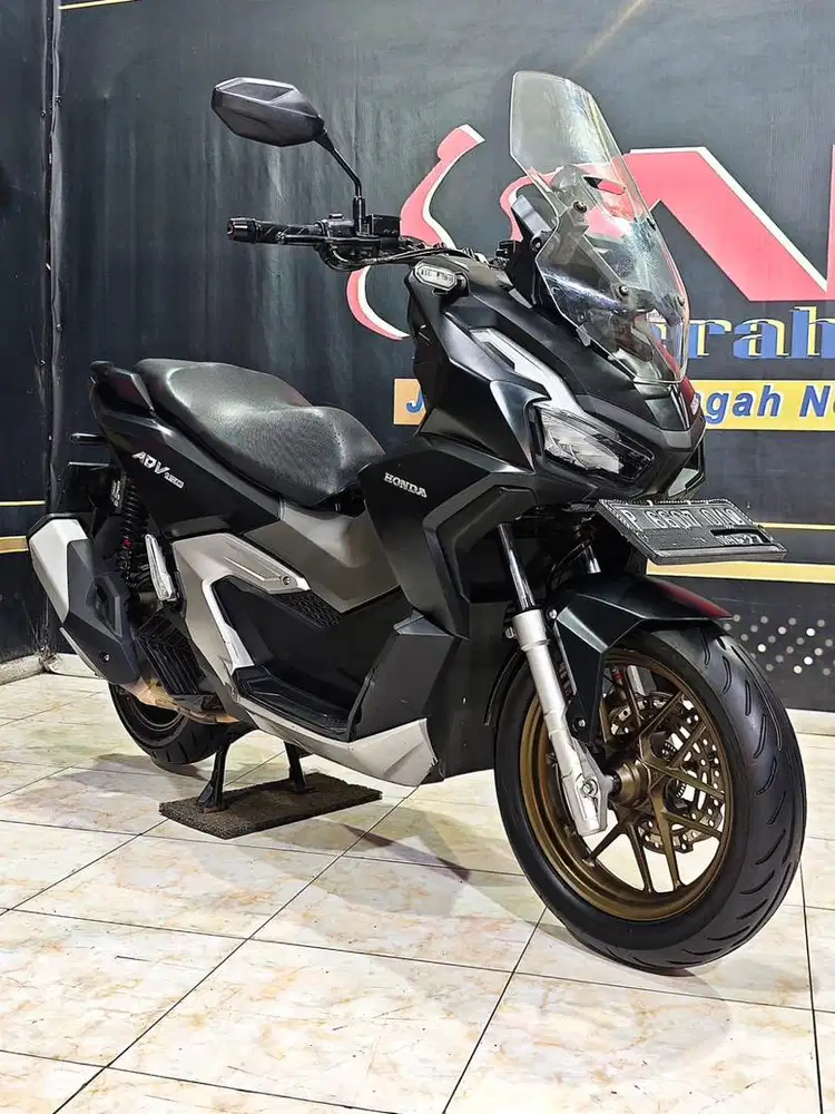 ADV 160 ABS Black mate Th 2022 matic mewah top.Anugerah motor rungkut