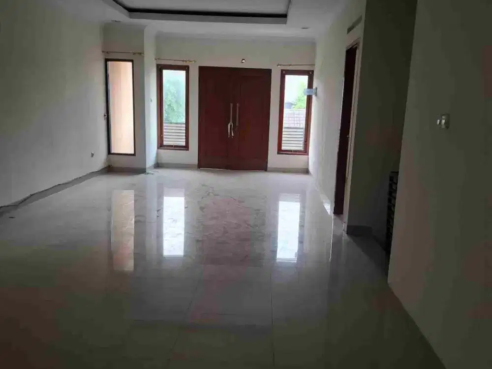 Rumah Sewa, bagus, nyaman, siap huni , sangat strategis, dekat berbagai perkulineran dan tol