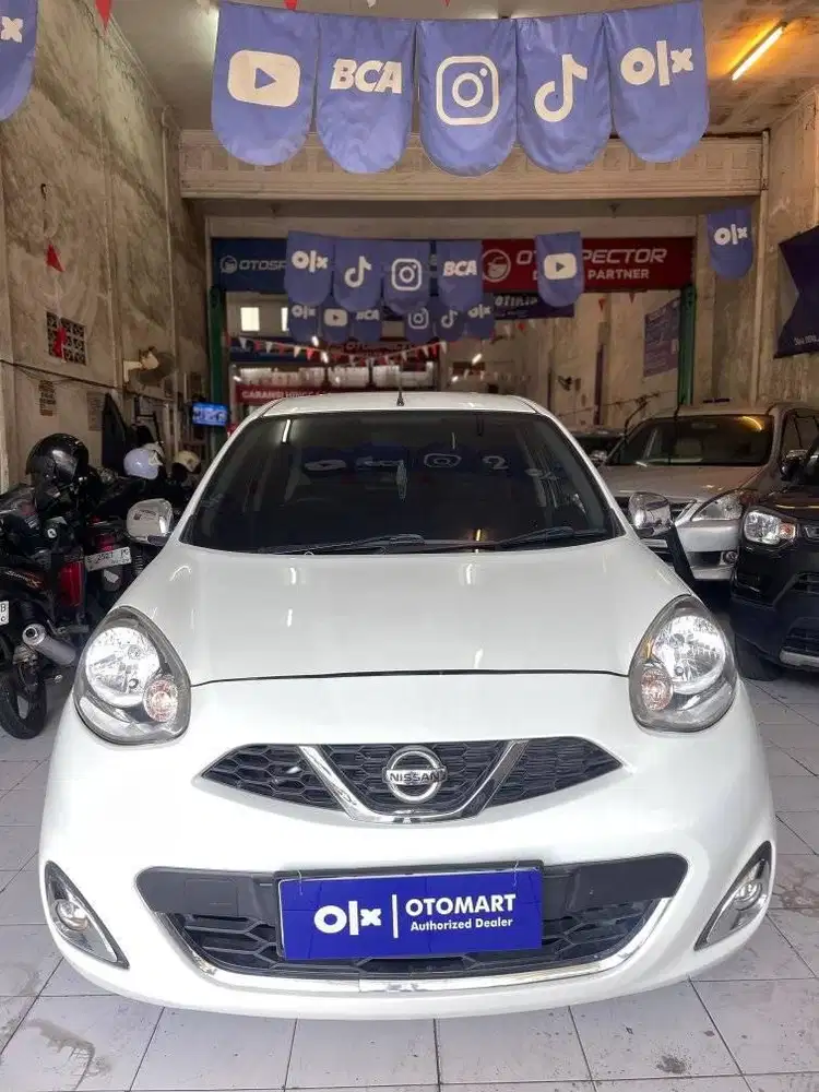 NISSAN 2015 MARCH 1.5 M/T PUTIH MURAH OTOMART 286 KENJERAN