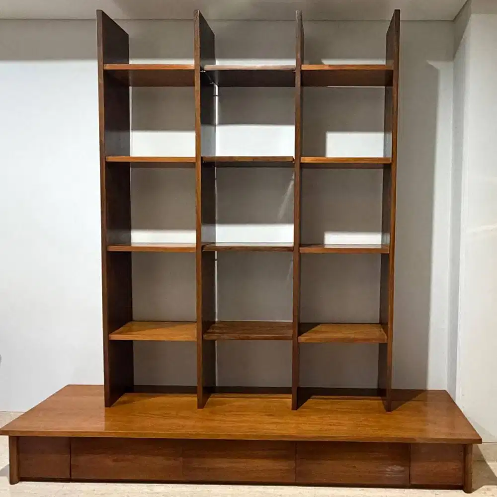Lemari Display Jati