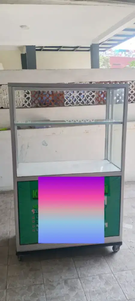 Dijual etalase untuk jualan makanan