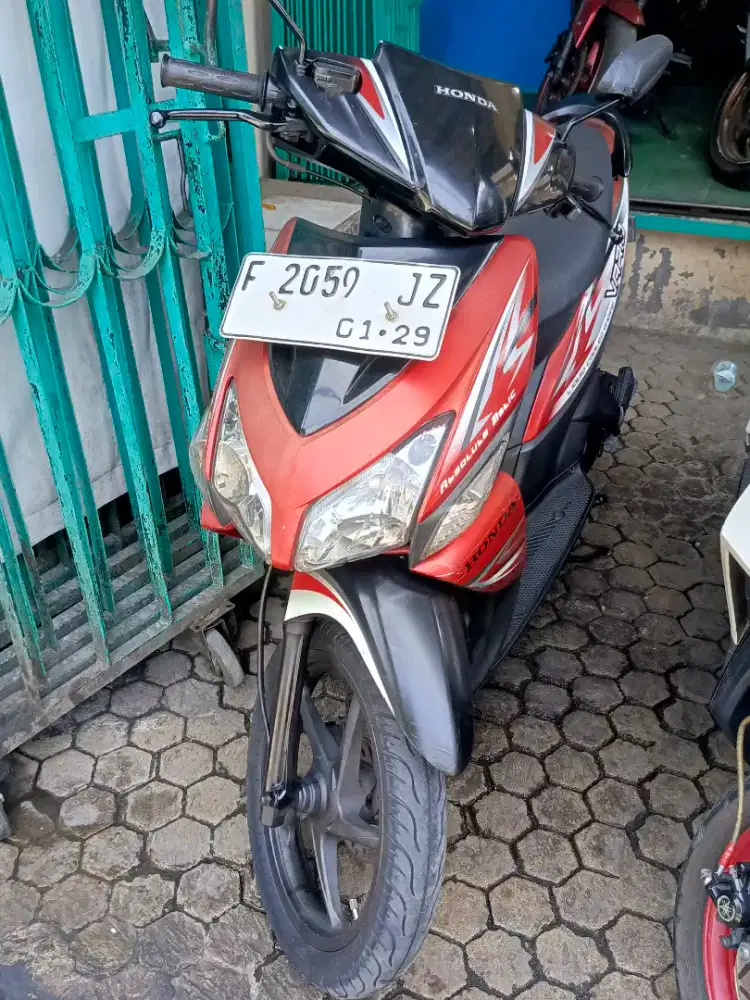 Vario 110 tahun 2014 akhir gress