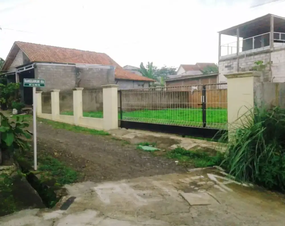 Tana di jual siap bangun cocok jntuk gudang atau rumah kos strategis