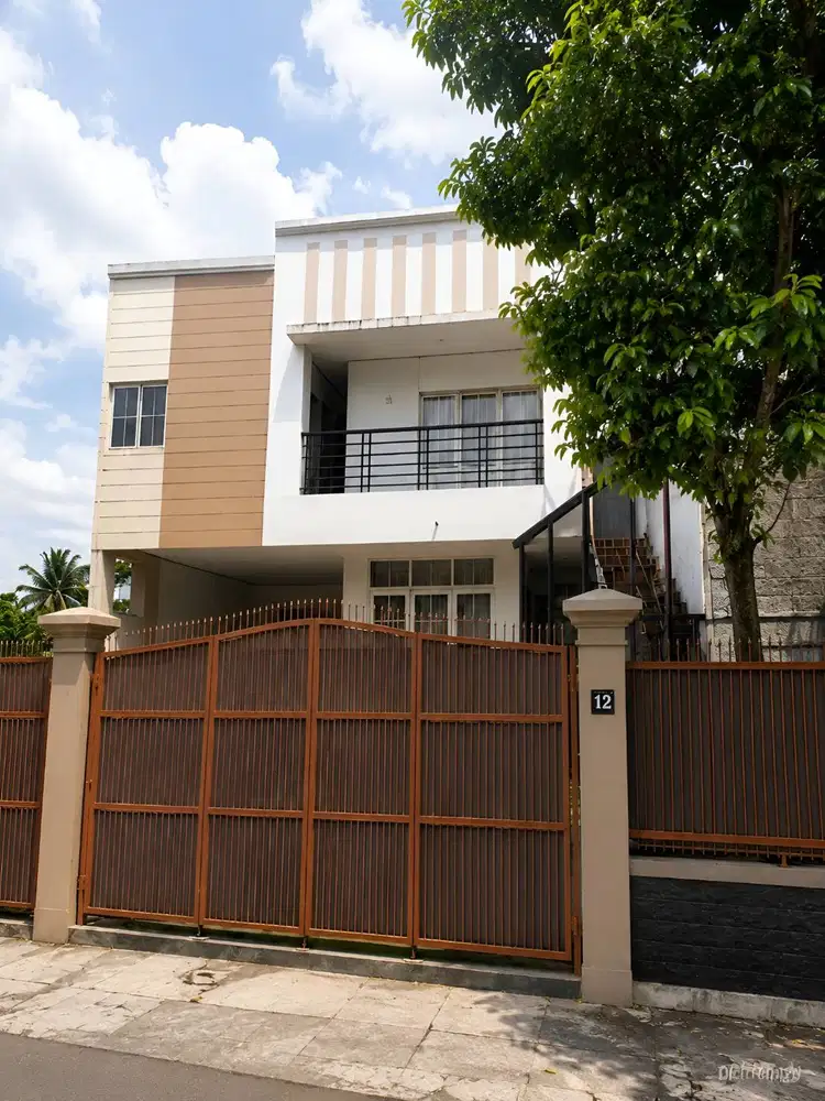 Dijual Rumah 2 Lantai + Kos Aktif 5 Kamar di Ampera, Jakarta Selatan