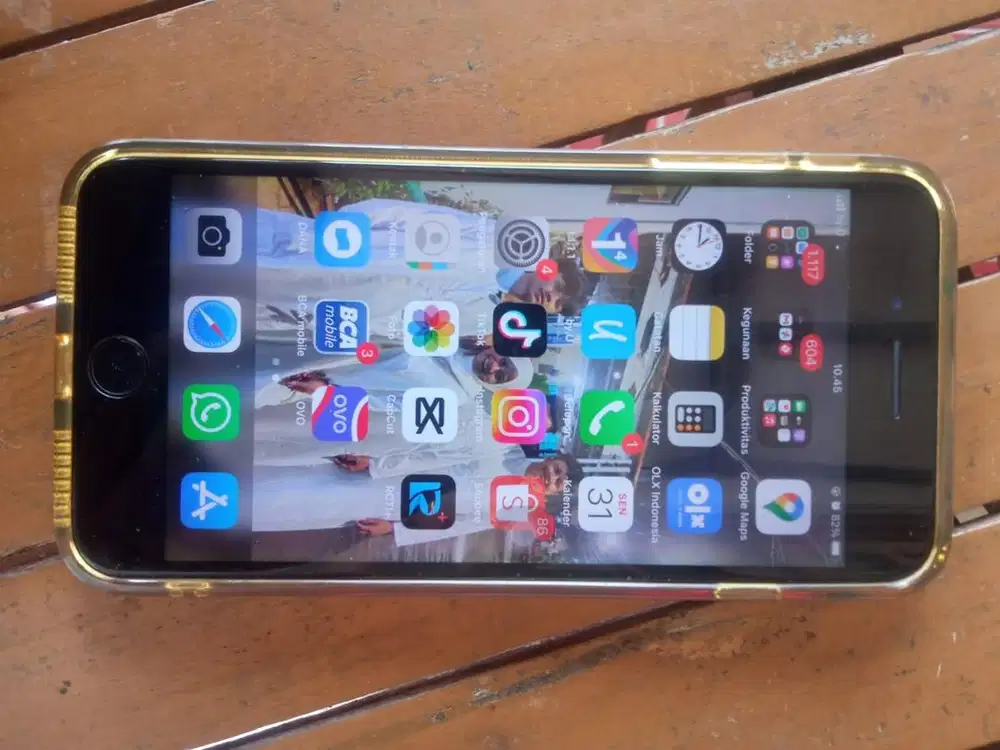 Dijual iphone 7+ 128