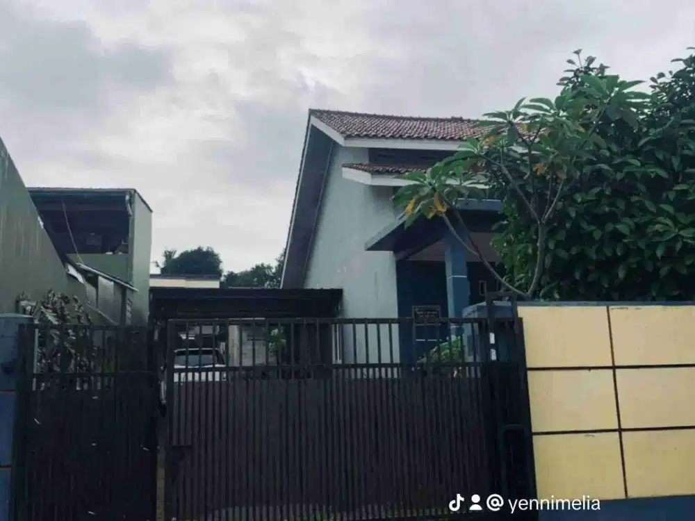 RUMAH 1 LANTAI PLUS KONTRAKAN 3 PINTU RAYA HANKAM BEKASI RAPI SIAP HUNI
