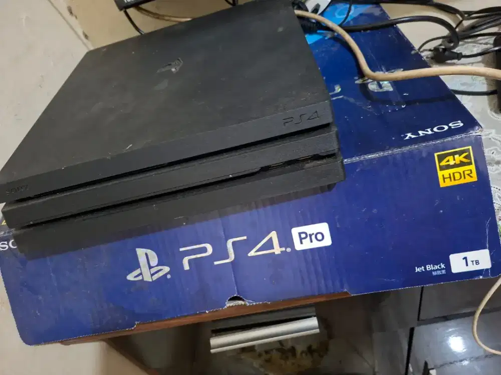 ps 4 pro 1 tb mulus jarang di pakai