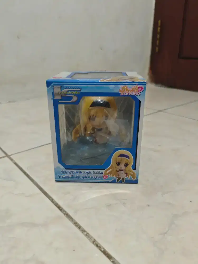 Dijual (WTS) cepat. Figure Puchikko -Infinite Stratos- Cecilia Alcott