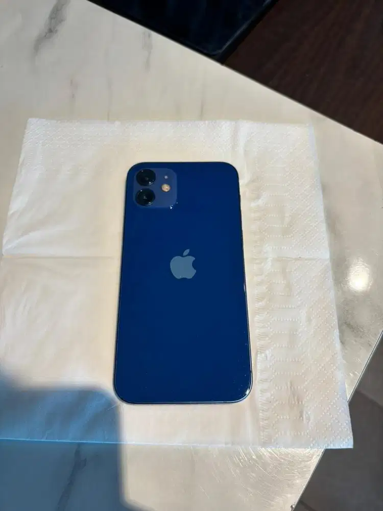 Jual butuh cepat IPHONE 12 BASIC 64GB RESMI FULLSET SIAP NEGO