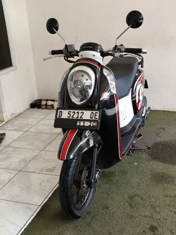 Scoopy esp tahun 2015 full original antik/tt boleh cash lebih bagus