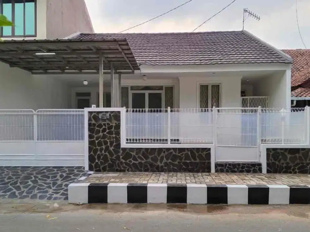 Disewakan Rumah Strategis Galaxy Bekasi Jawa Barat Siap Huni