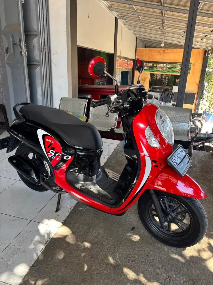 SCOOPY SPORTY 2022