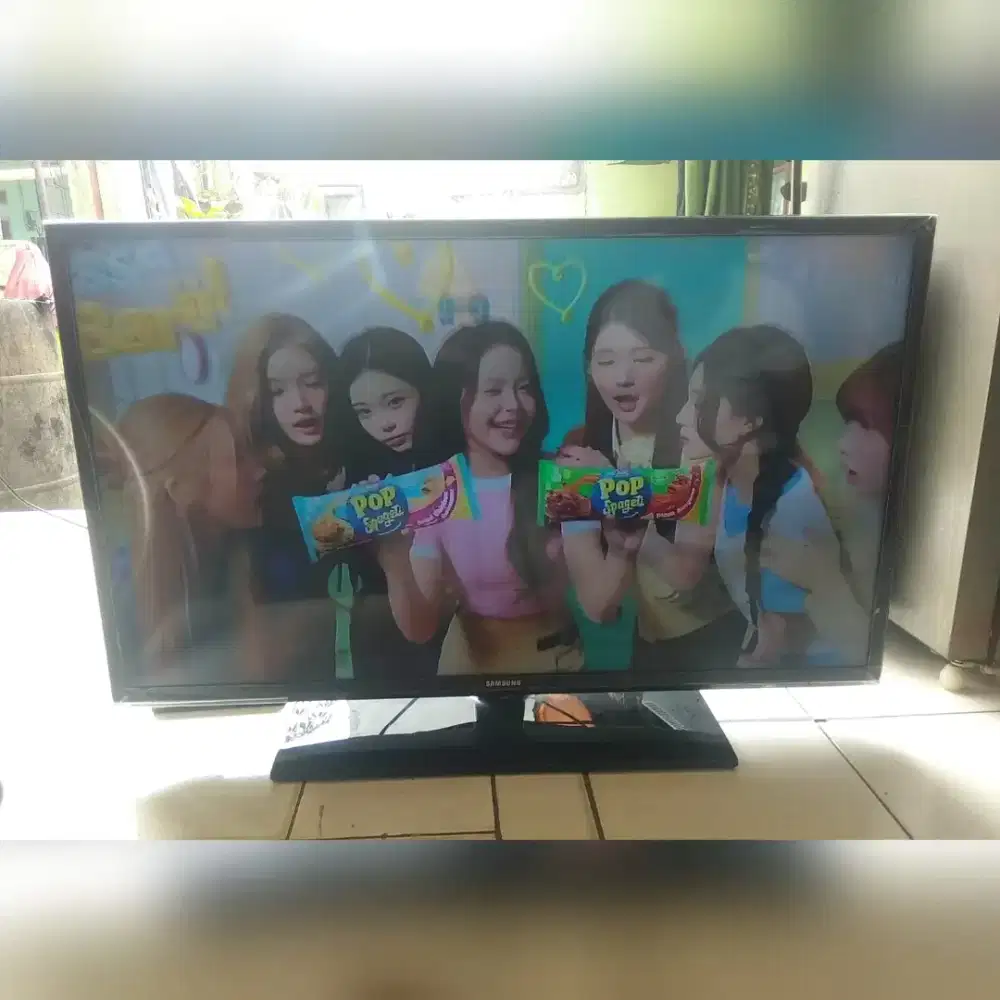 Led TV Samsung 39 inch Normal Fungsi Bagus Kelengkapan Remote