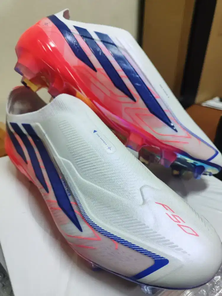 F50 Hyperfast Laceless