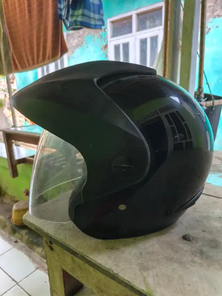 Helm honda bekas