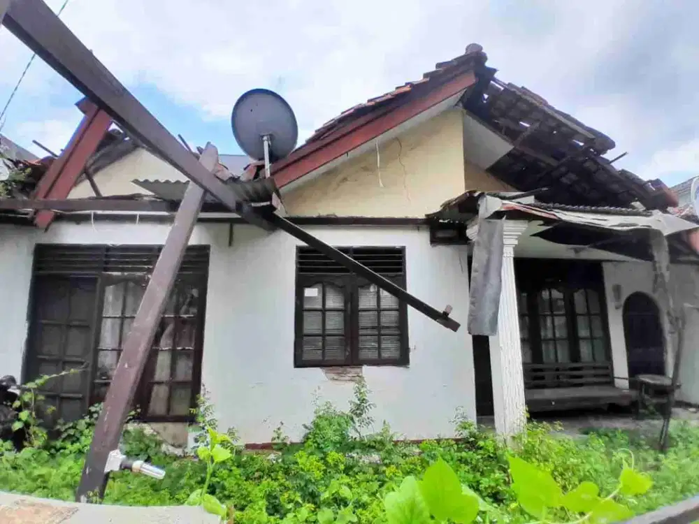 Dijual Rumah Hitung Tanah Bonus Bangunan dekat Area Galaxy di Perumahan Pemda Jati Asih Bekasi