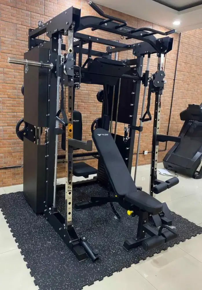 ALAT FITNESS LENGKAP MULTI GYM SMITH MACHINE TL 099 TOTAL FITNESS