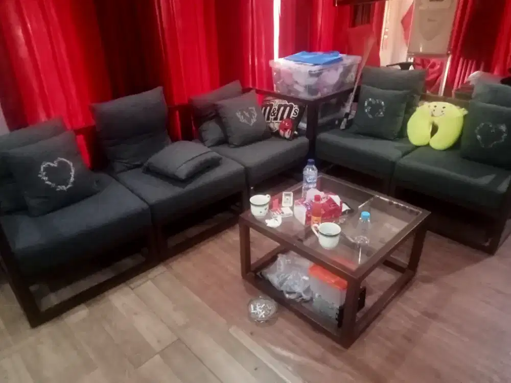 Kursi tamu L dgn meja sudut