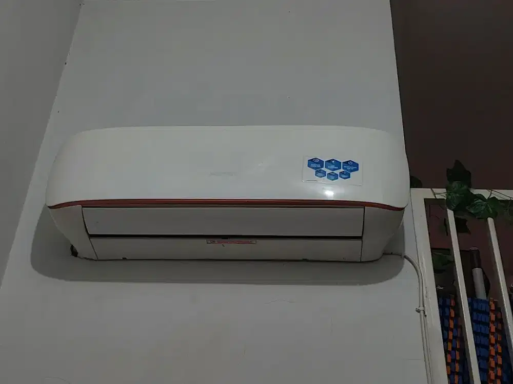AC Polytron 1 pk dingin maknyus