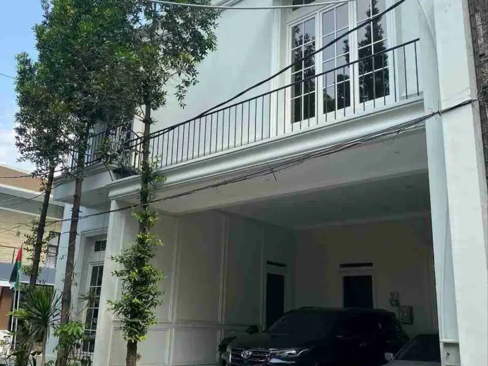 Dijual Rumah Mewah Siap Huni 2 Lantai Hook dalam Cluster Arcamanik