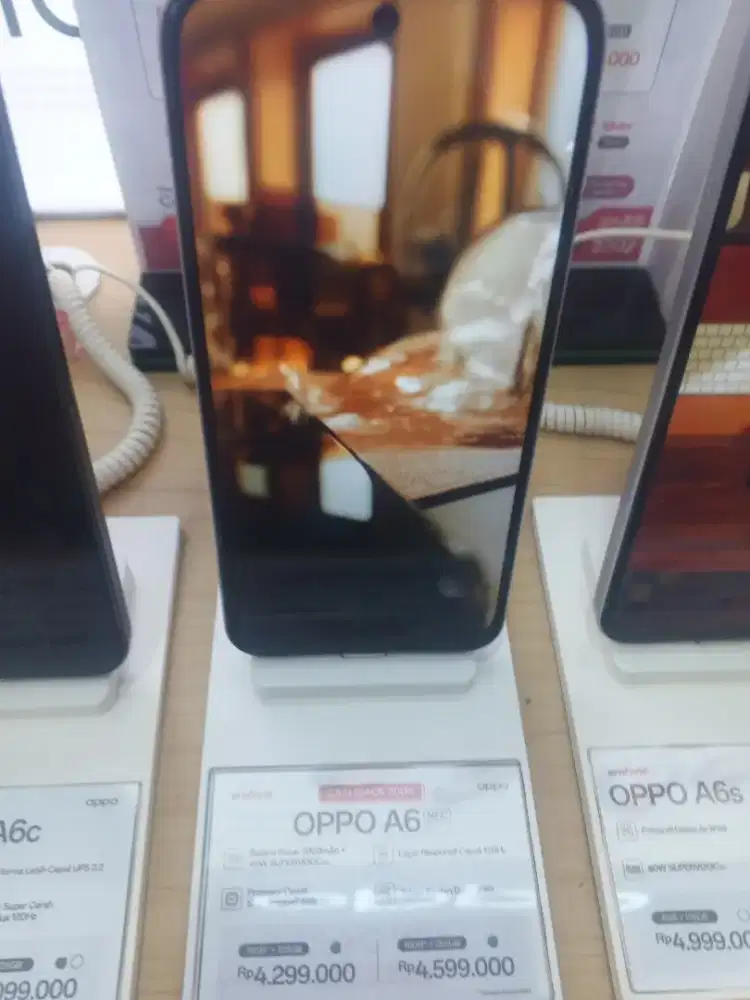 Oppo A6c promo cicilan dengan Home Credit