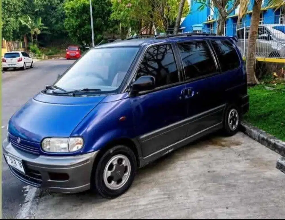 Di Jual Nissan Serena C23